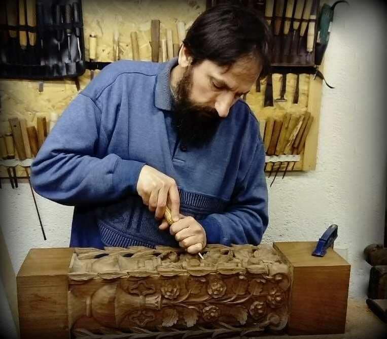 Новица Столески